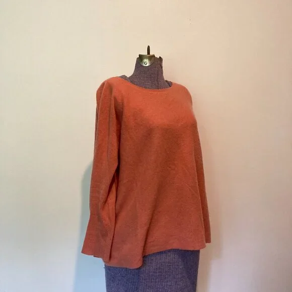 Garnet Hill Cozy Peach Cashmere Pullover Women's Sweater - Picture 3 of 7